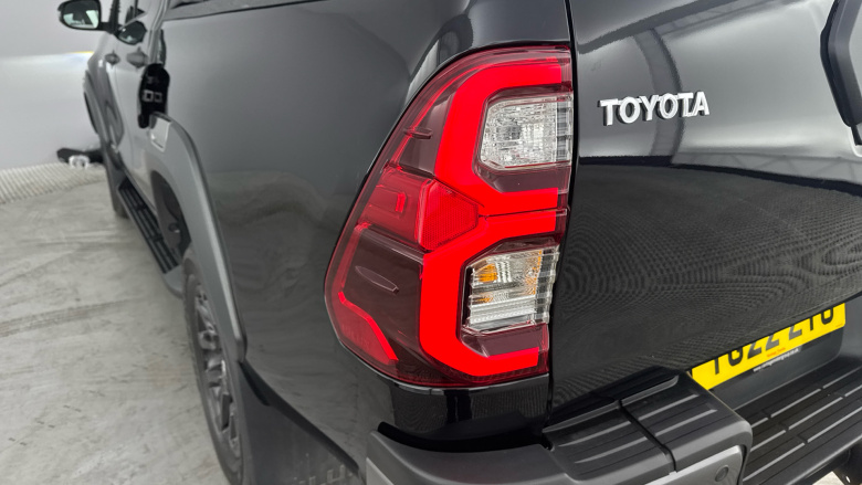 Toyota Hilux Diesel Invincible X D/Cab Pick Up 2.8 D-4D Auto